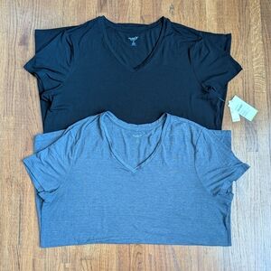 2 - Old Navy | Go-Dry Lightweight Vneck Active Tees | XXL Tall